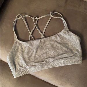 GapFit sports bra